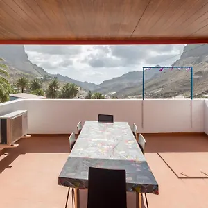 https://gadi-house-tasarte.in-canary-islands.com